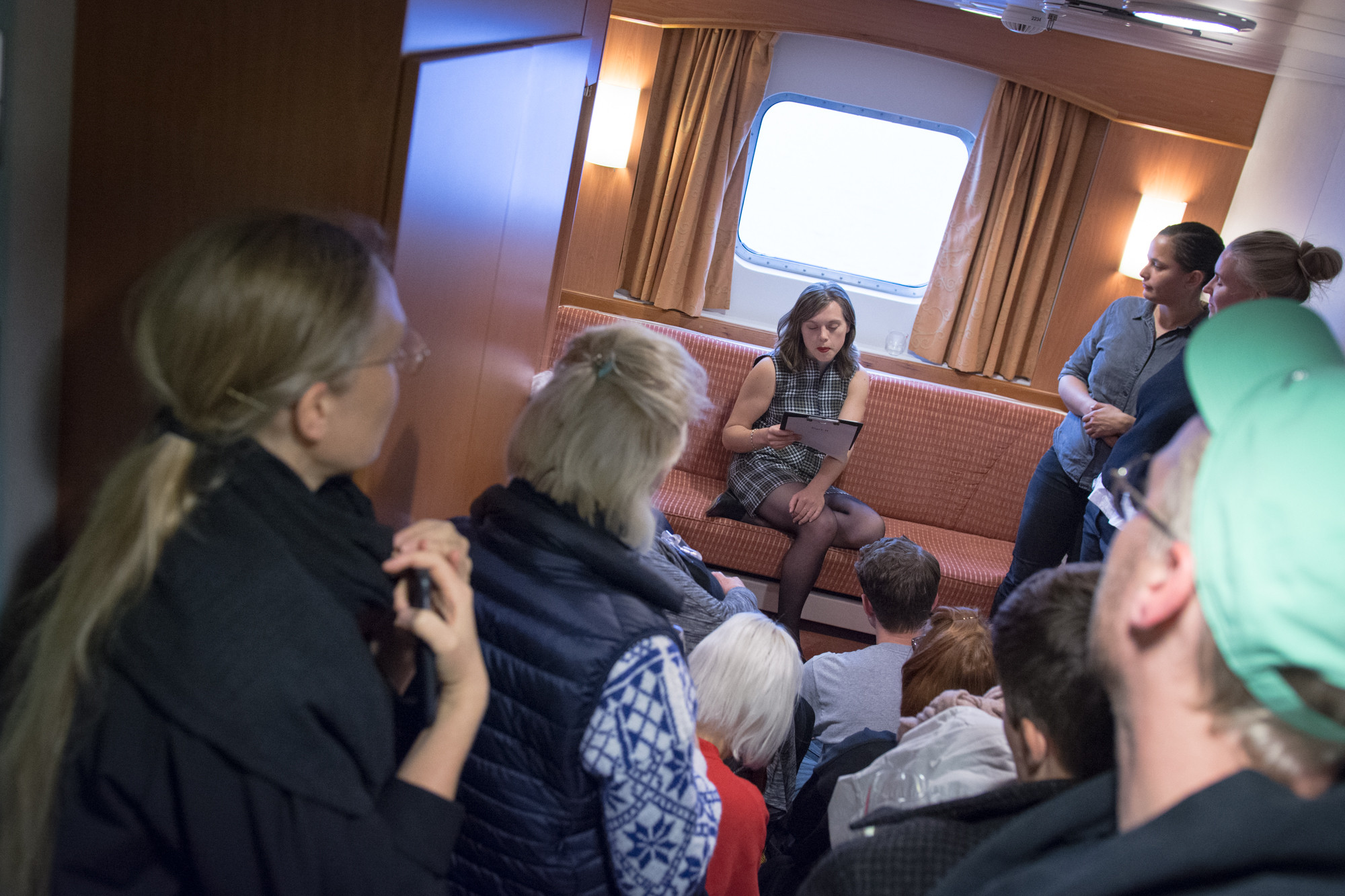 Hanne Lippard performing in the Cabin Series. Photo: Laimonas Puisys.