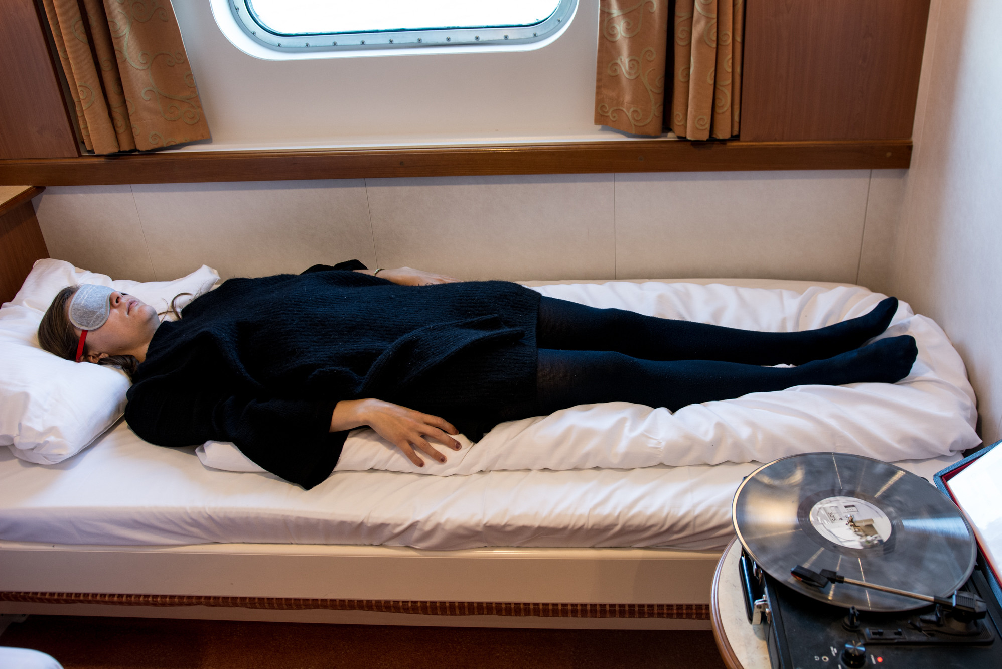 Reverie: On the Liberation from Work.
Hypnotherapy, 21:20 min x 2, LP Record. By Danilo Correale during the first edition in 2017.
Photo: Laimonas Puisys