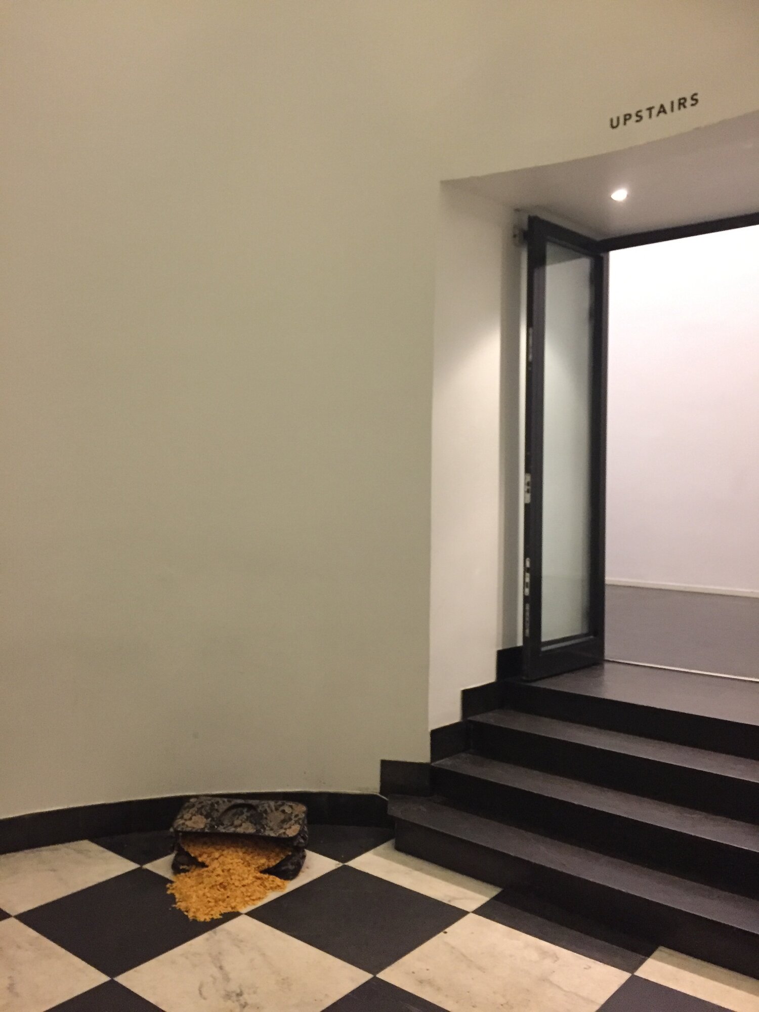 Scenography and costumes by Eirik Sæther and Karoline Bakken Lund.