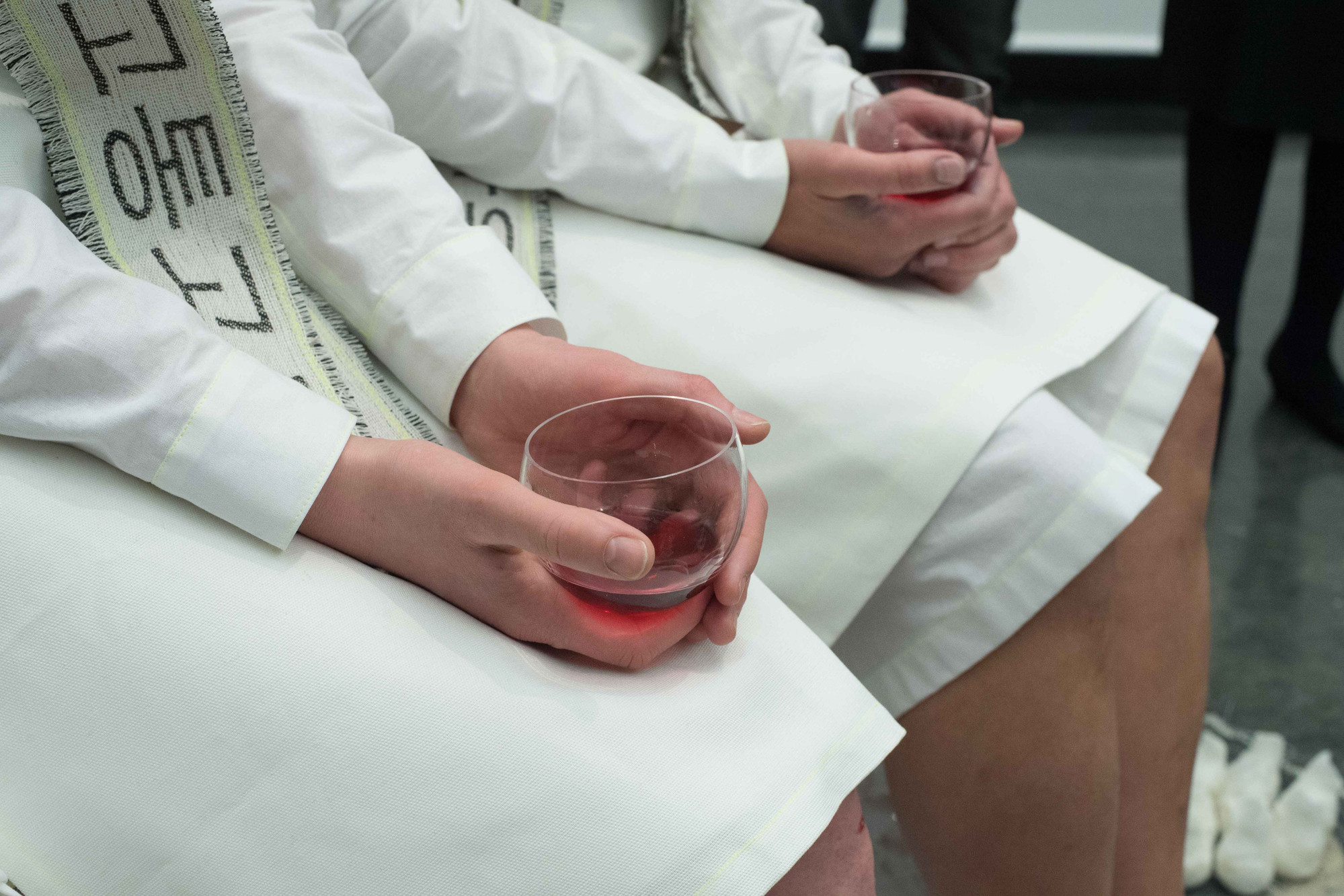 Liljene (Lilies) (2018), performance at Bergen Kunsthall. Photo: Thor Brødreskift

