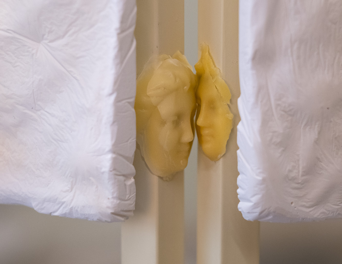 Detail from Øvelser i samhandling by Miriam Hansen and Andreas Olavssønn Rongen. Site-spesific sculpture at Velferden during Mutant Prospects, Coast 2025.