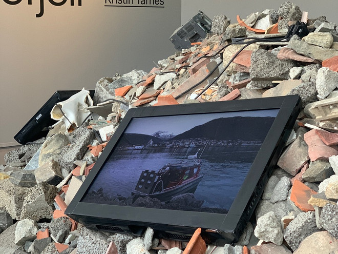 "Hverdagslige framtidsfabuleringer", i samarbeid med Kristina Junttila, 2019