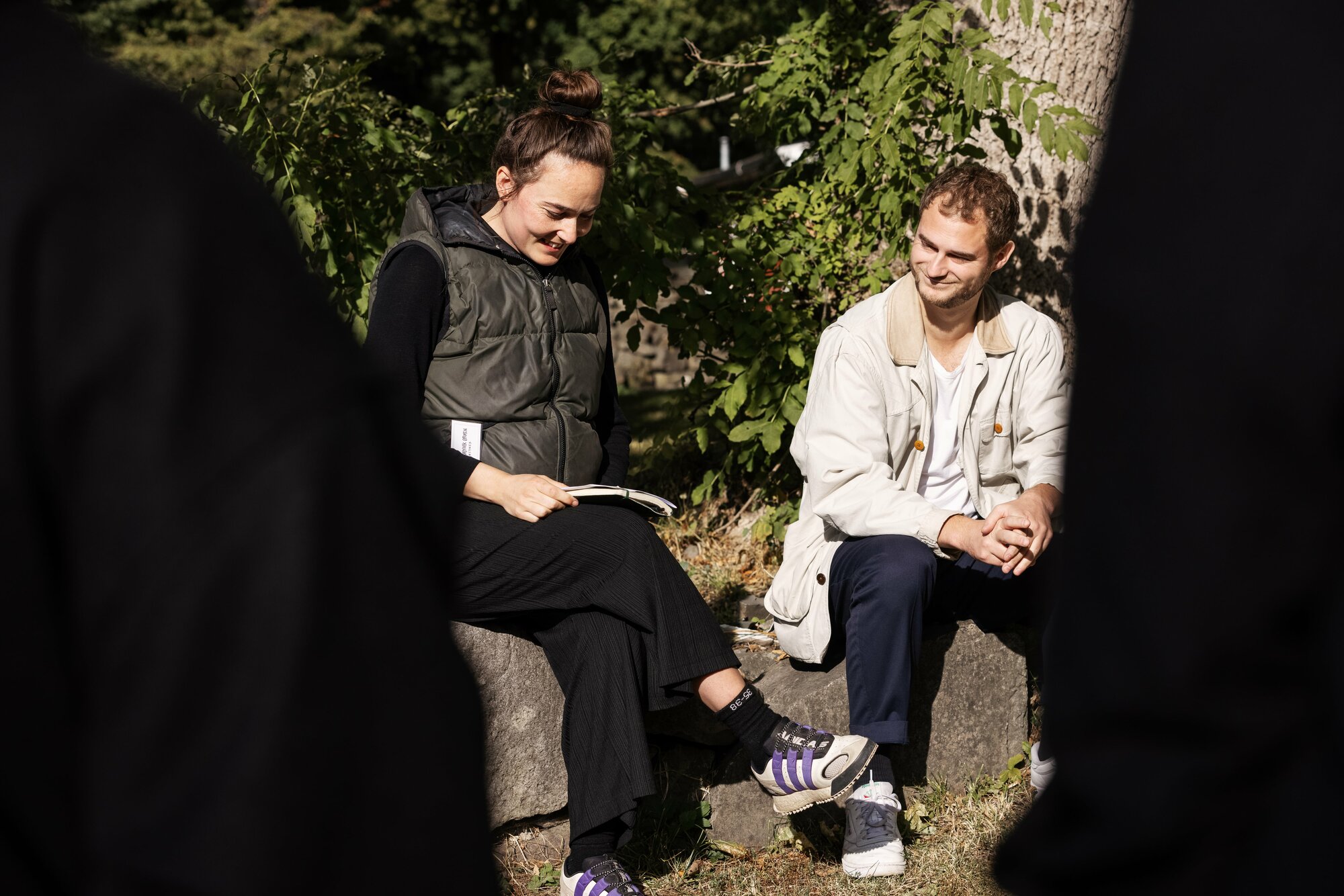 Lene and Peder presenting their wonderful sound and sculpture collaboration at Hovedøya. Photo: Jan Khür.