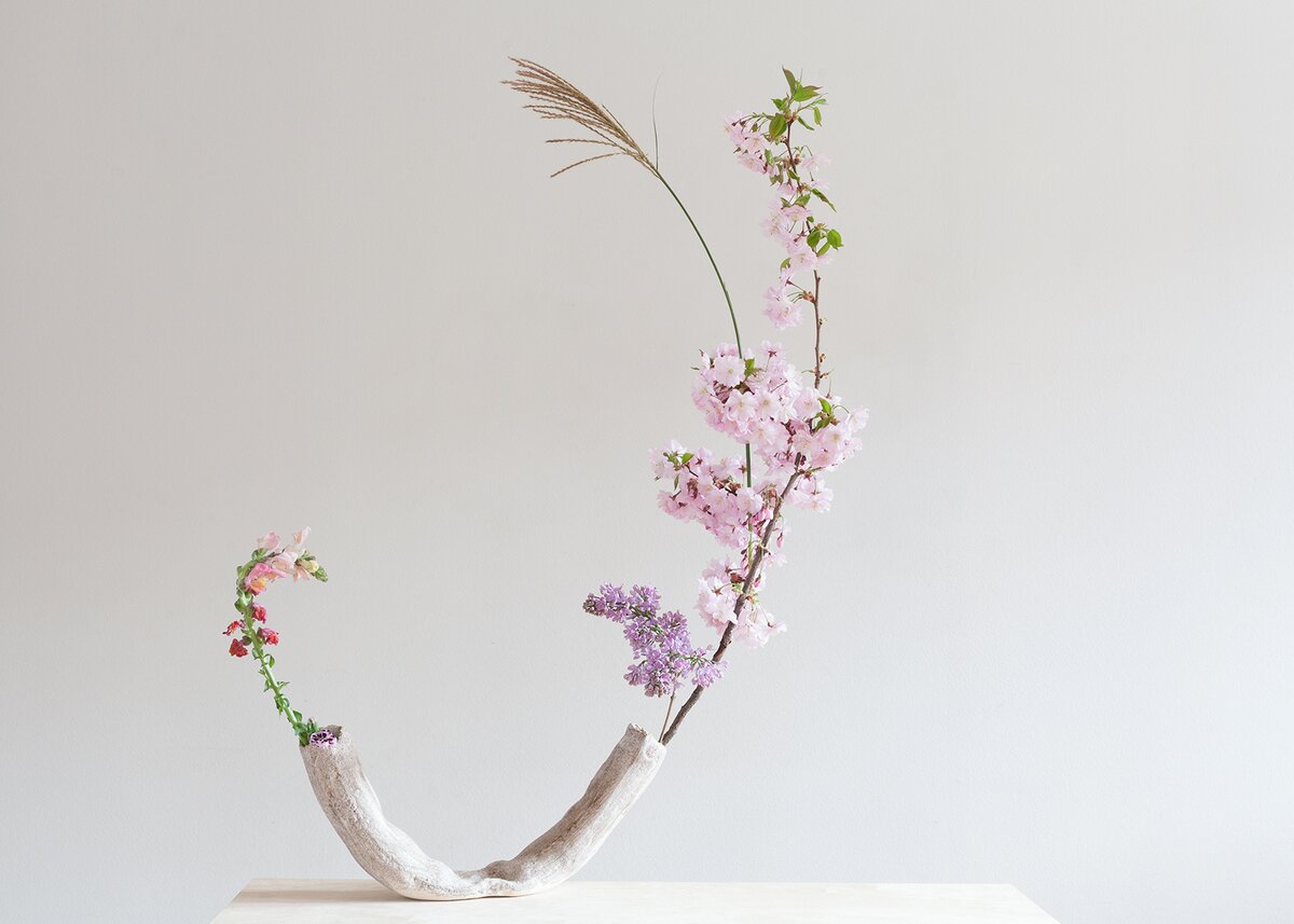 2-Flower Vase, high fired glazed porcelain on stoneware, 15 x 22 cm,  2019
