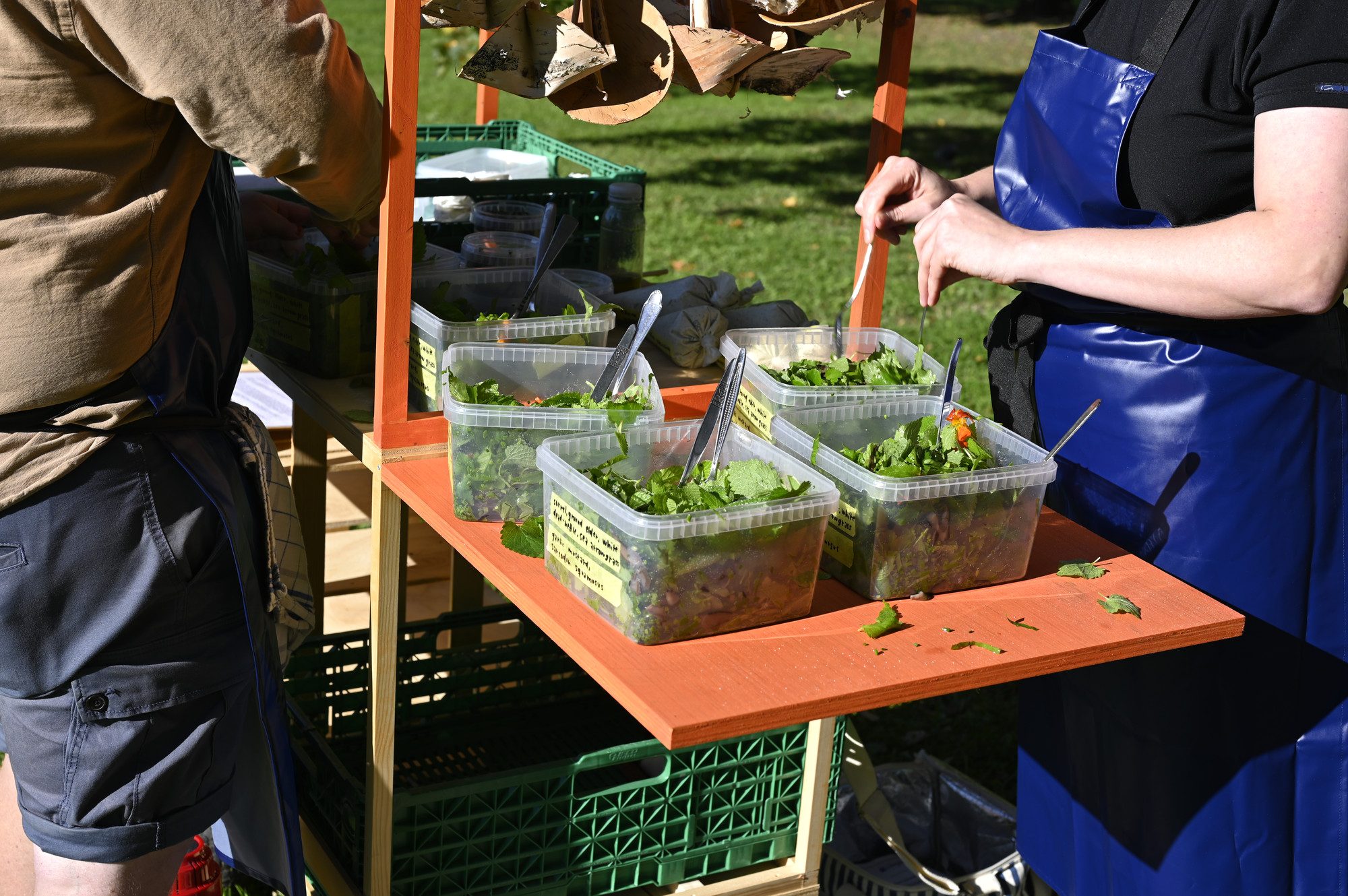 Open mouth, open heart. Performance commissioned by Coast Contemporary for Art on Food, by Kvae & Bark, 2024. Photo by OCA Office for Contemporary Art Norway.